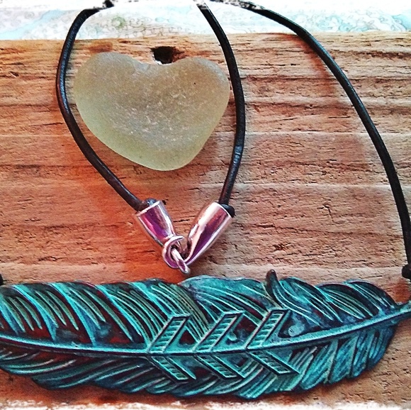 BOHO FEATHER STATEMENT NECKLACE - Picture 7 of 7